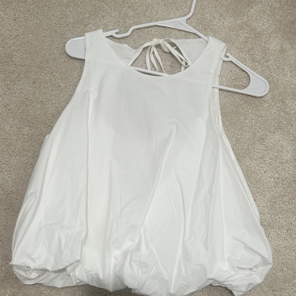 Elegant White Sleeveless Top